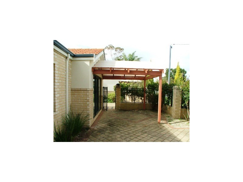 1/17 Lowther Terrace, Nollamara WA 6061