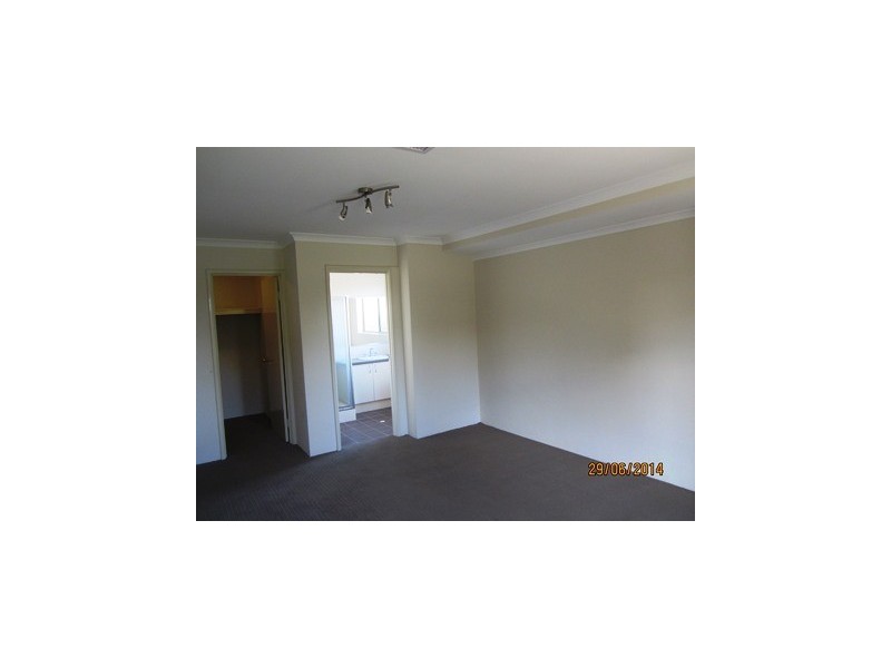 18  Willeroo Chase, Carramar WA 6031