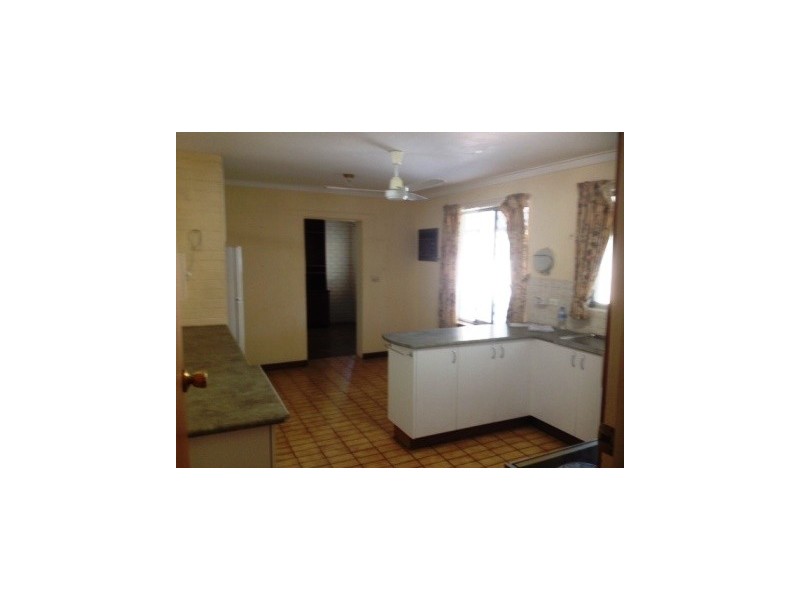 8 Maritana Road, Kallaroo WA 6025