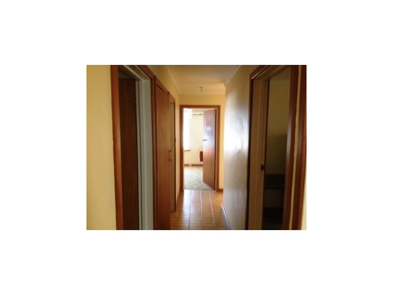 8 Maritana Road, Kallaroo WA 6025