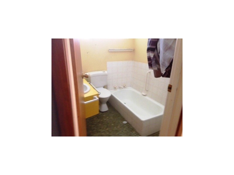 8 Maritana Road, Kallaroo WA 6025