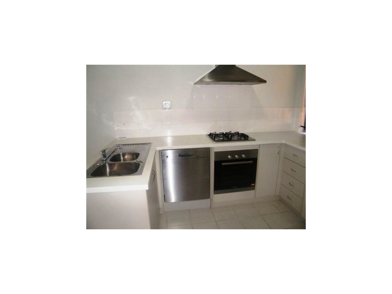 2/17 Wattle Mews, Hocking WA 6065