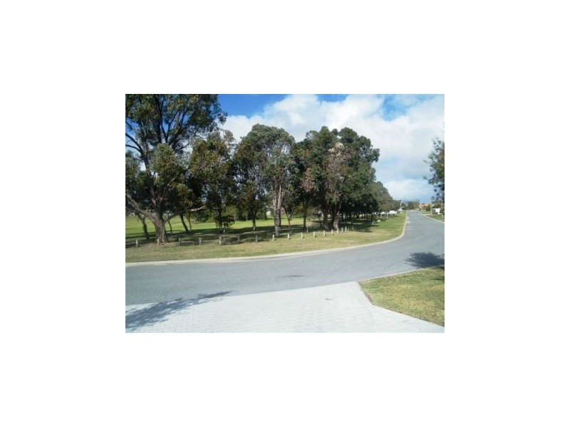 2/17 Wattle Mews, Hocking WA 6065