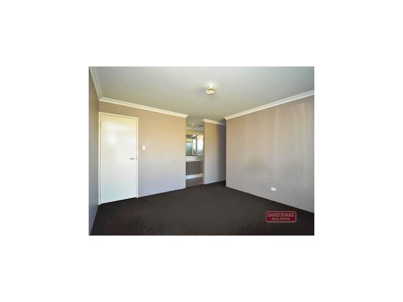 12 Jingana Road, Banksia Grove WA 6031