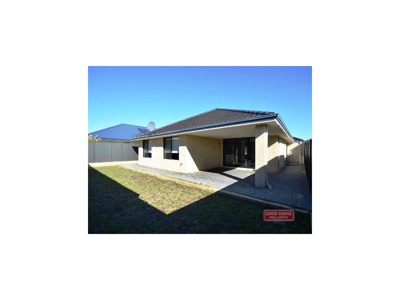 12 Jingana Road, Banksia Grove WA 6031