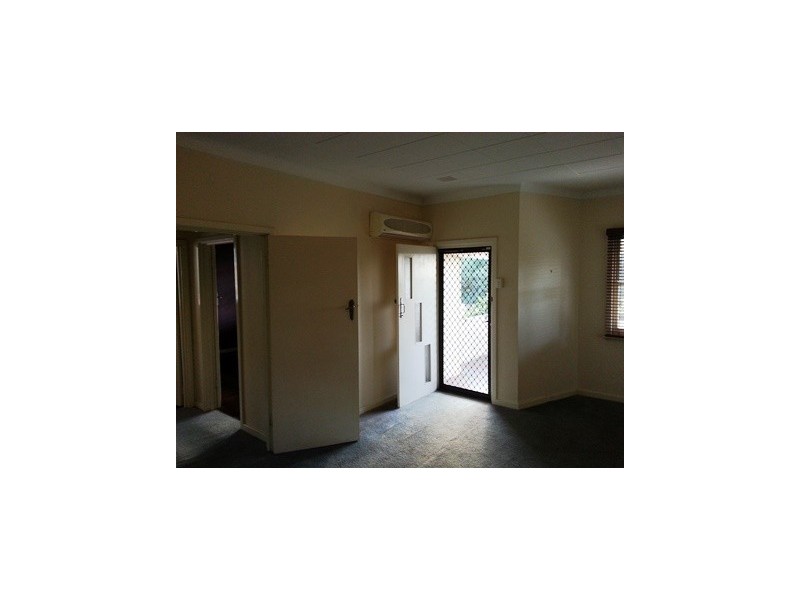 14 Oxcliff Road, Doubleview WA 6018