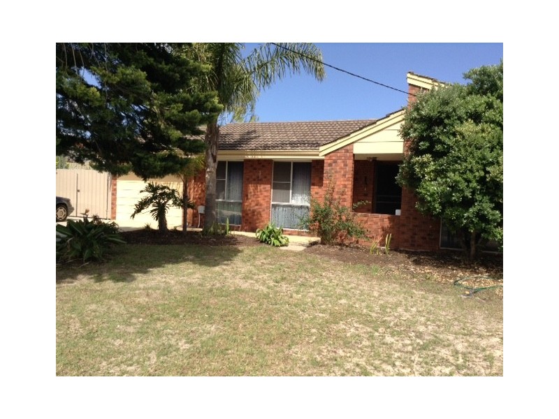 31 Parmelia Way, Craigie WA 6025