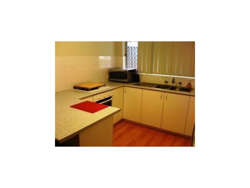 5C  Brecknock Way, Girrawheen WA 6064