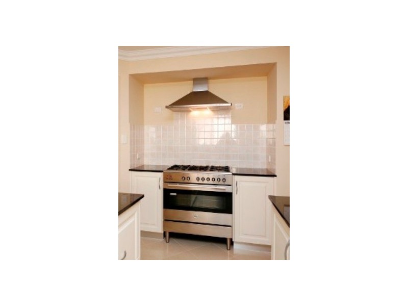 17 Osterley Tce, Darch WA 6065