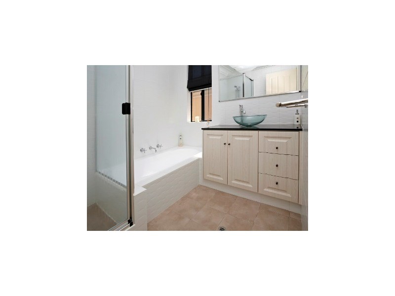 17 Osterley Tce, Darch WA 6065