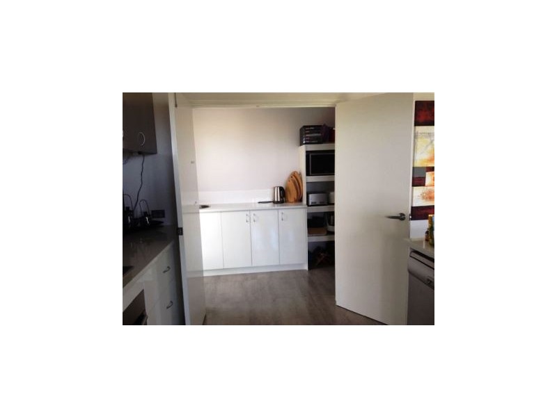 13  Clivia Heights, Sinagra WA 6065