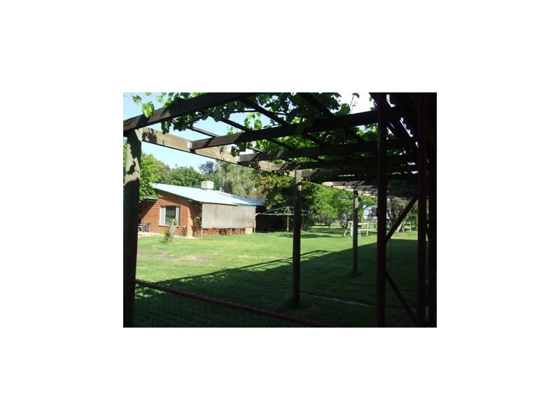 2136 Neaves Road, Bullsbrook WA 6084