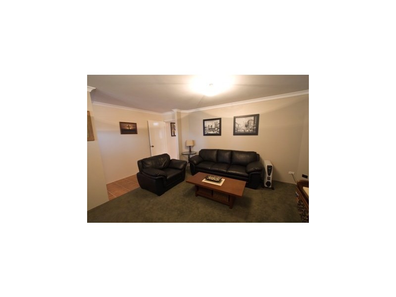 34 Kentucky Boulevard, Hocking WA 6065