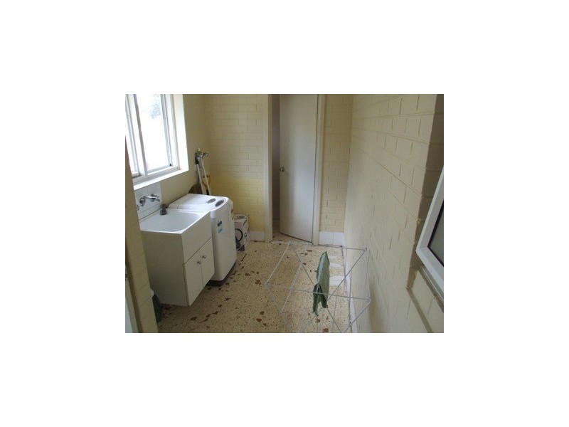 16 Findon Crescent, Westminster WA 6061