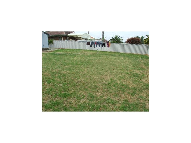 16 Findon Crescent, Westminster WA 6061