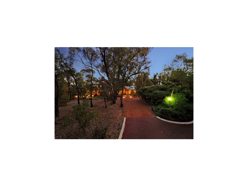 124 Casuarina Way, Wanneroo WA 6065