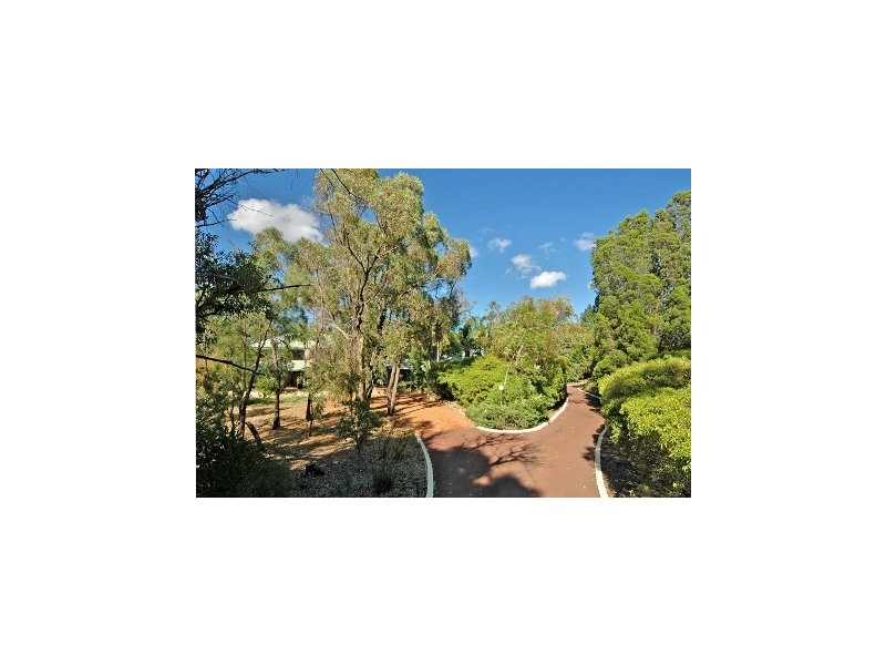 124 Casuarina Way, Wanneroo WA 6065