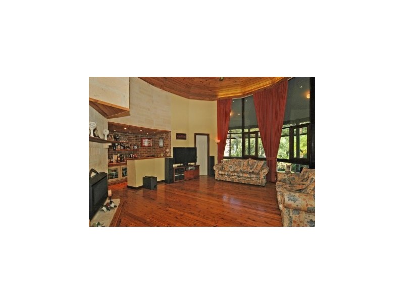 124 Casuarina Way, Wanneroo WA 6065