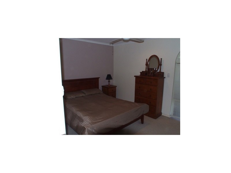 8 Topeka Place, Wanneroo WA 6065