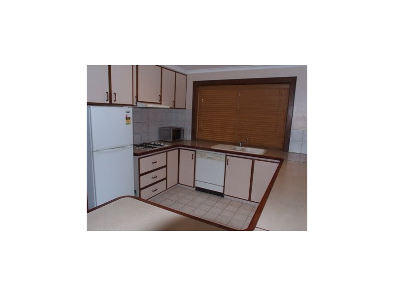 8 Topeka Place, Wanneroo WA 6065