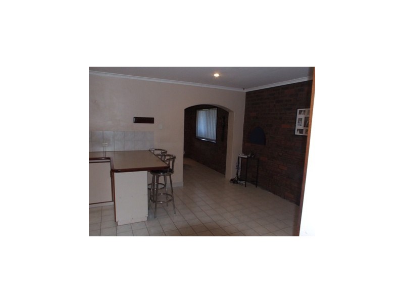 8 Topeka Place, Wanneroo WA 6065