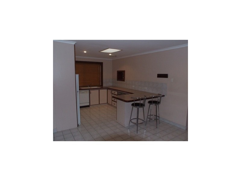 8 Topeka Place, Wanneroo WA 6065