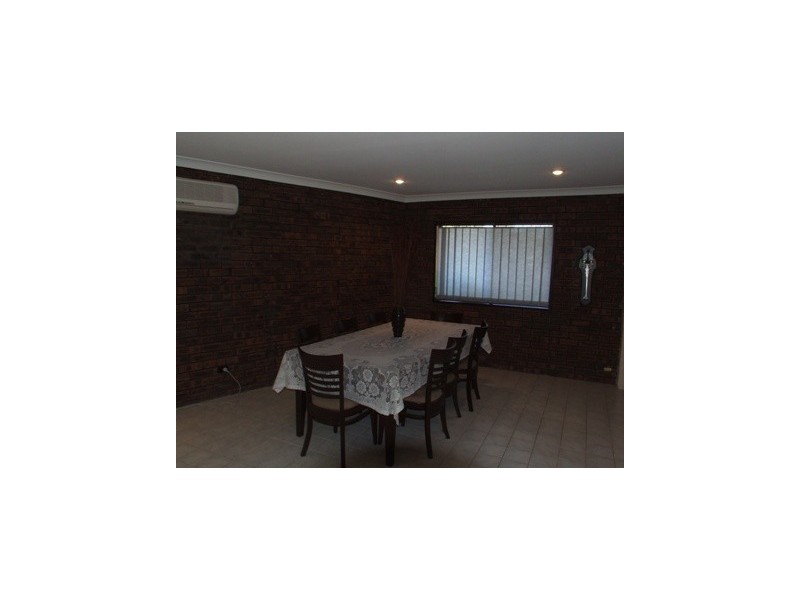 8 Topeka Place, Wanneroo WA 6065