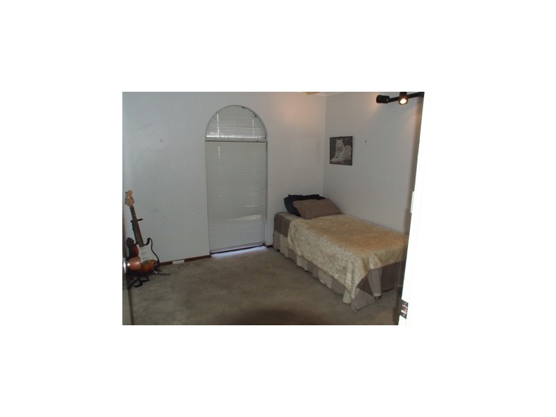 8 Topeka Place, Wanneroo WA 6065