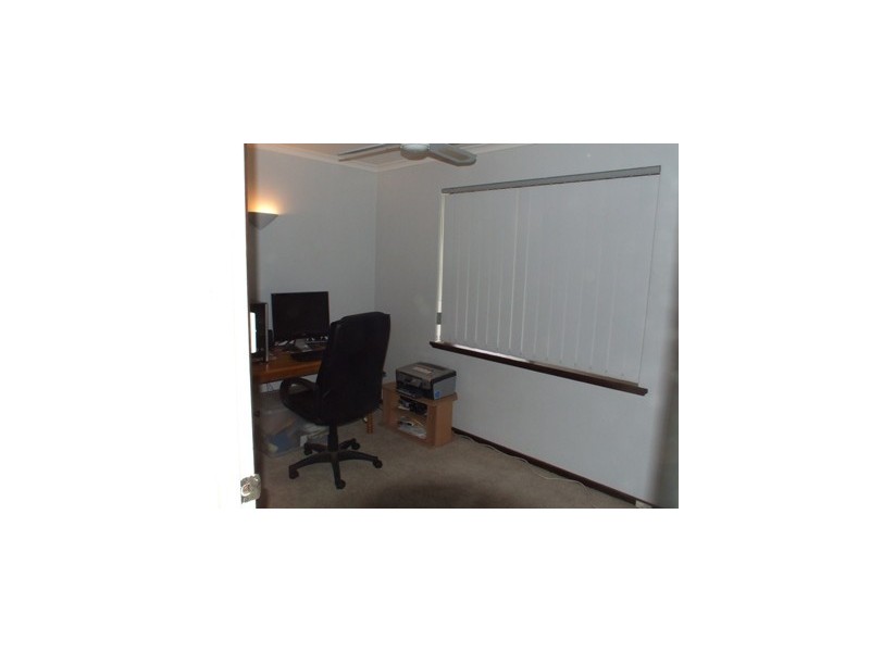 8 Topeka Place, Wanneroo WA 6065