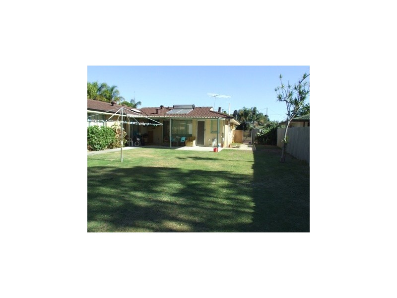 17 Dallas Crescent, Wanneroo WA 6065