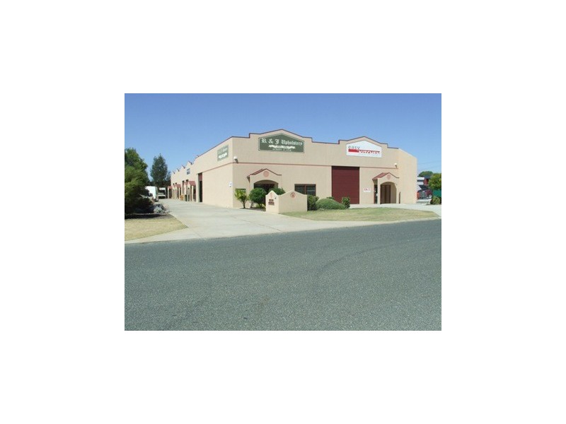 6/8 Lindsay Street, Wangara WA 6065