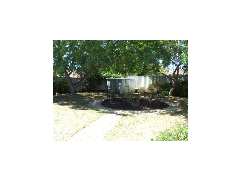 33 Manyarra Turn, Joondalup WA 6027