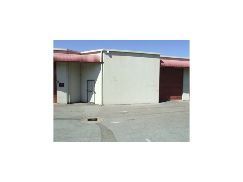 9/12 Paramount Drive, Wangara WA 6065