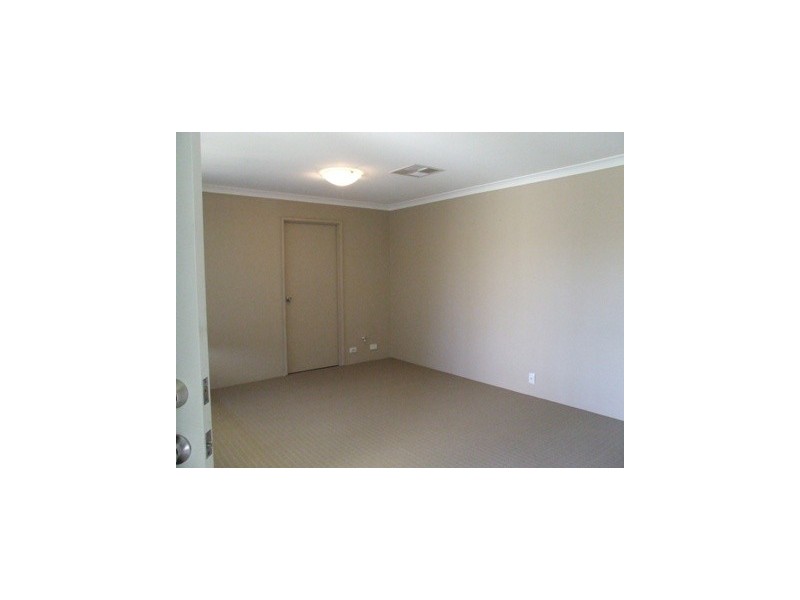 9 Kurnalpi Turn, Wanneroo WA 6065