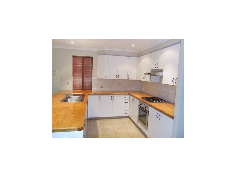 15 Griffiths Road, Sinagra WA 6065