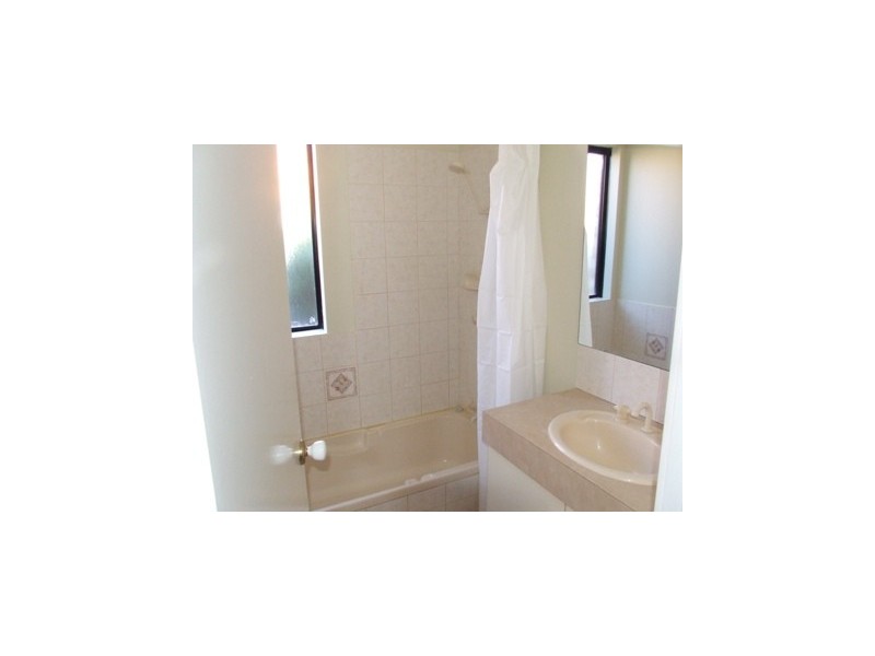 15 Griffiths Road, Sinagra WA 6065