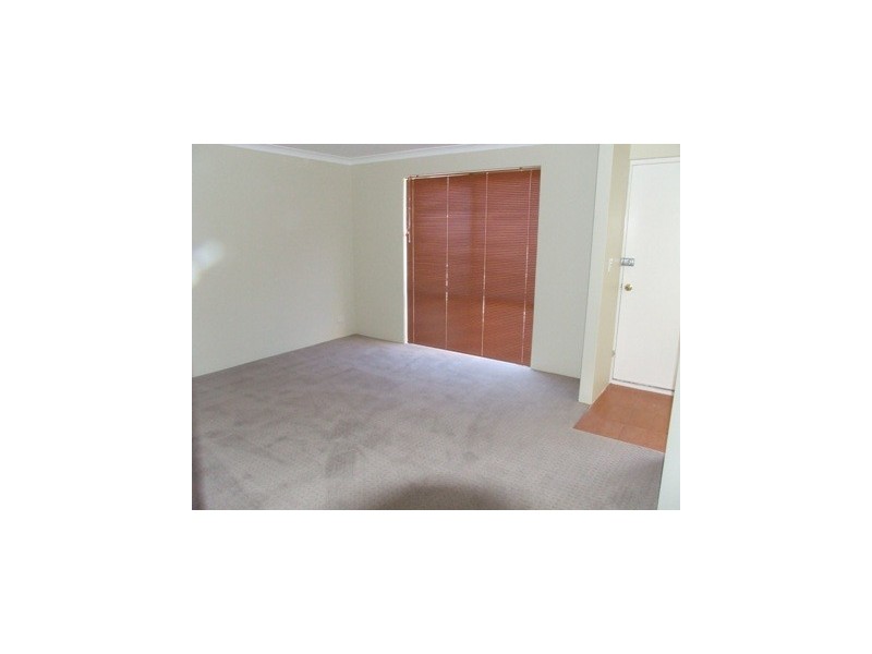 15 Griffiths Road, Sinagra WA 6065