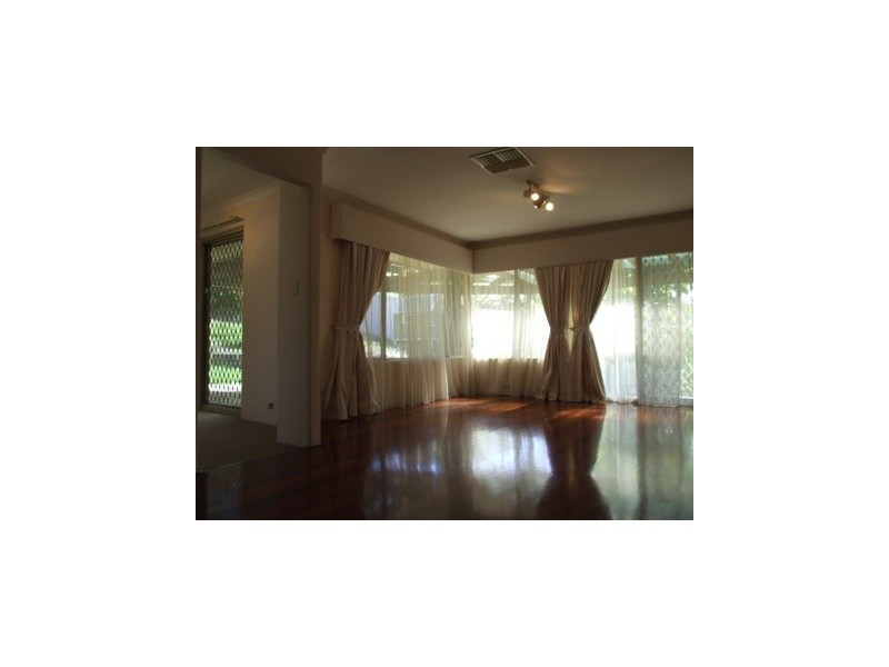 249 Eddystone Avenue, Beldon WA 6027