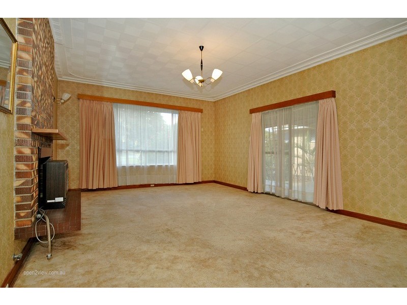 11 Clanmel Road, Floreat WA 6014