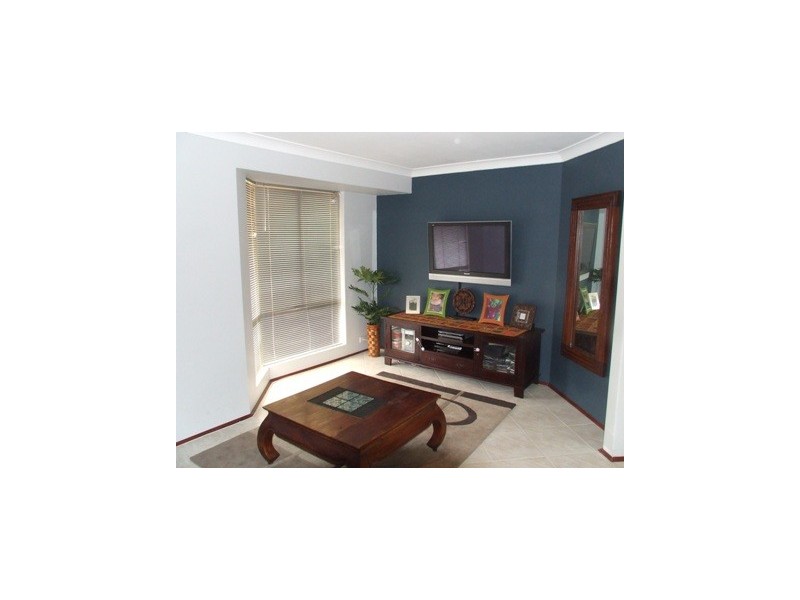 9 Greenfields Circle, Hocking WA 6065