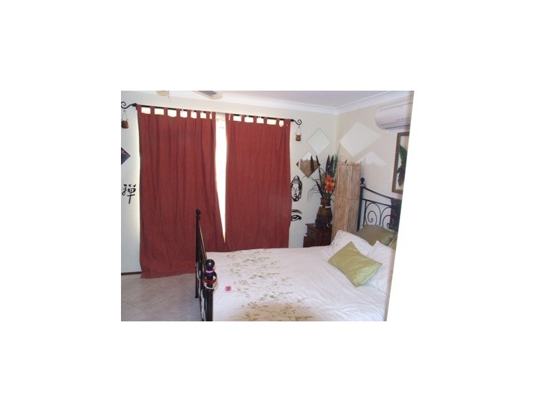 9 Greenfields Circle, Hocking WA 6065