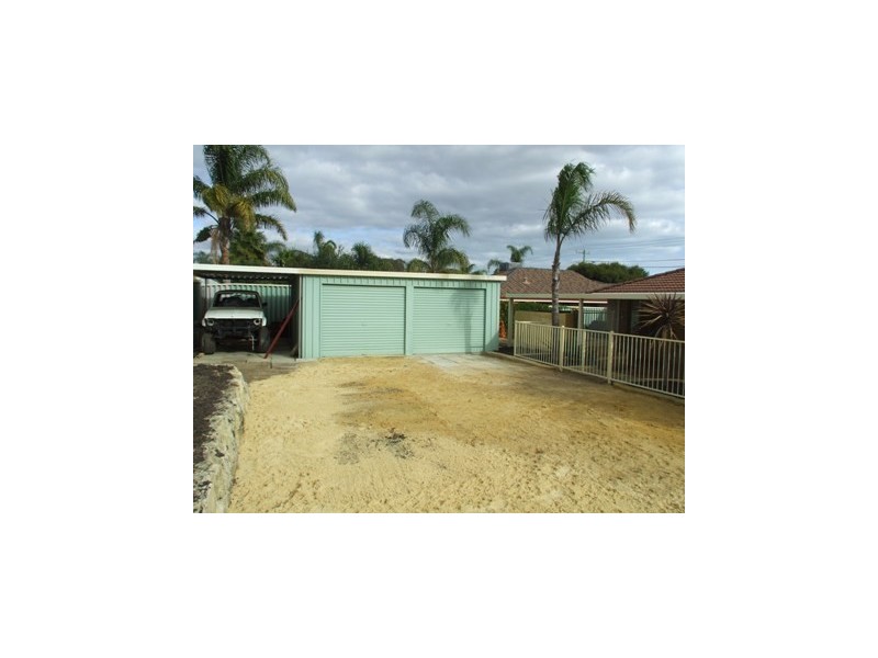 9 Greenfields Circle, Hocking WA 6065