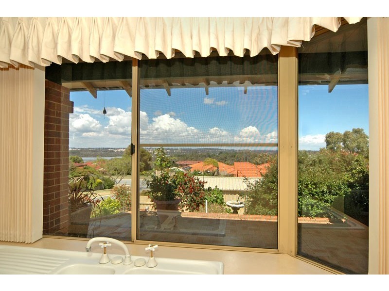 8 Utah Grove, Joondalup WA 6027
