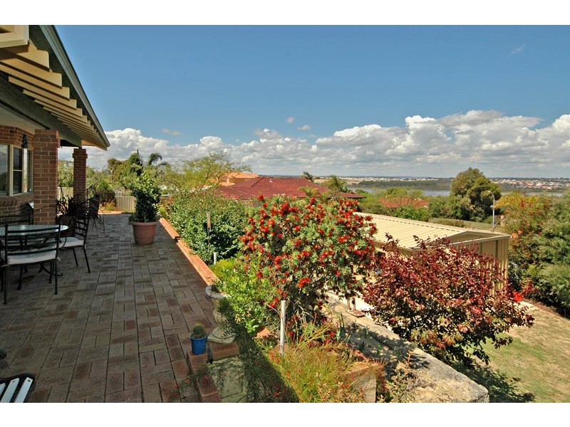 8 Utah Grove, Joondalup WA 6027