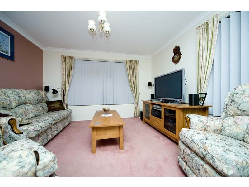 33 East Road, Hocking WA 6065