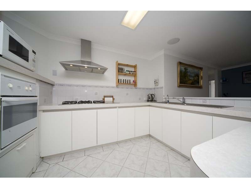 33 East Road, Hocking WA 6065