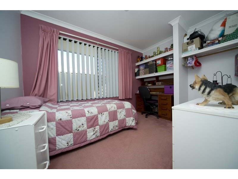 33 East Road, Hocking WA 6065