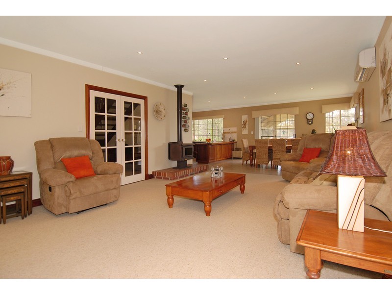 194 Badgerup Road, Gnangara WA 6065