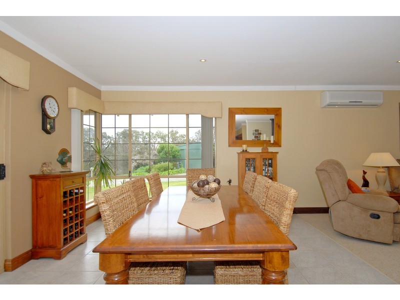 194 Badgerup Road, Gnangara WA 6065