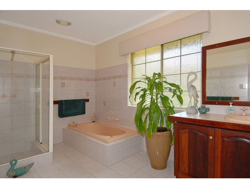 194 Badgerup Road, Gnangara WA 6065